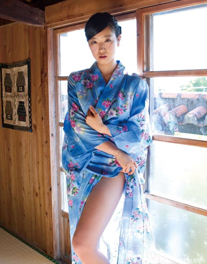 清纯脸蛋极限露出!  日本美女佐佐木心音性感写真豪放至极(16)
