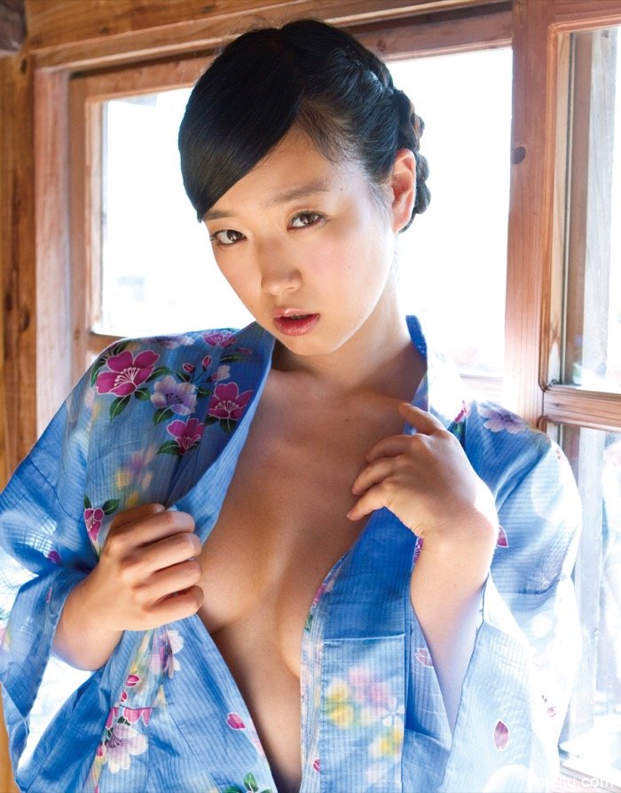 清纯脸蛋极限露出!  日本美女佐佐木心音性感写真豪放至极(17)