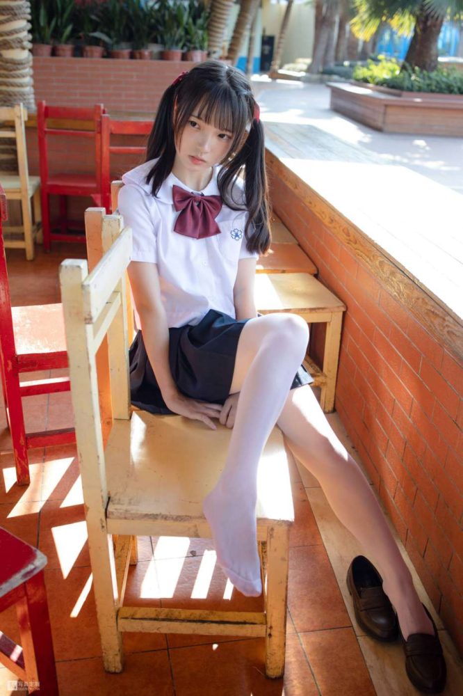 眼神好清澈的双马尾白丝女孩【75P】20019-嘿次元